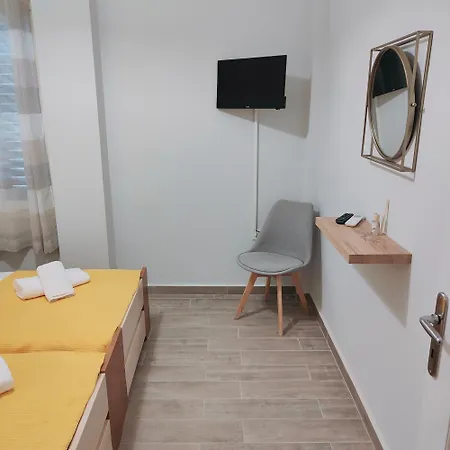 Kalliope House 埃尔莫波利斯